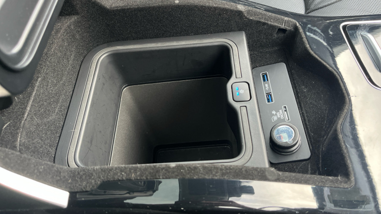 Land Rover Range Rover 3.0 D300 Westminster Black 4dr Auto Diesel Estate